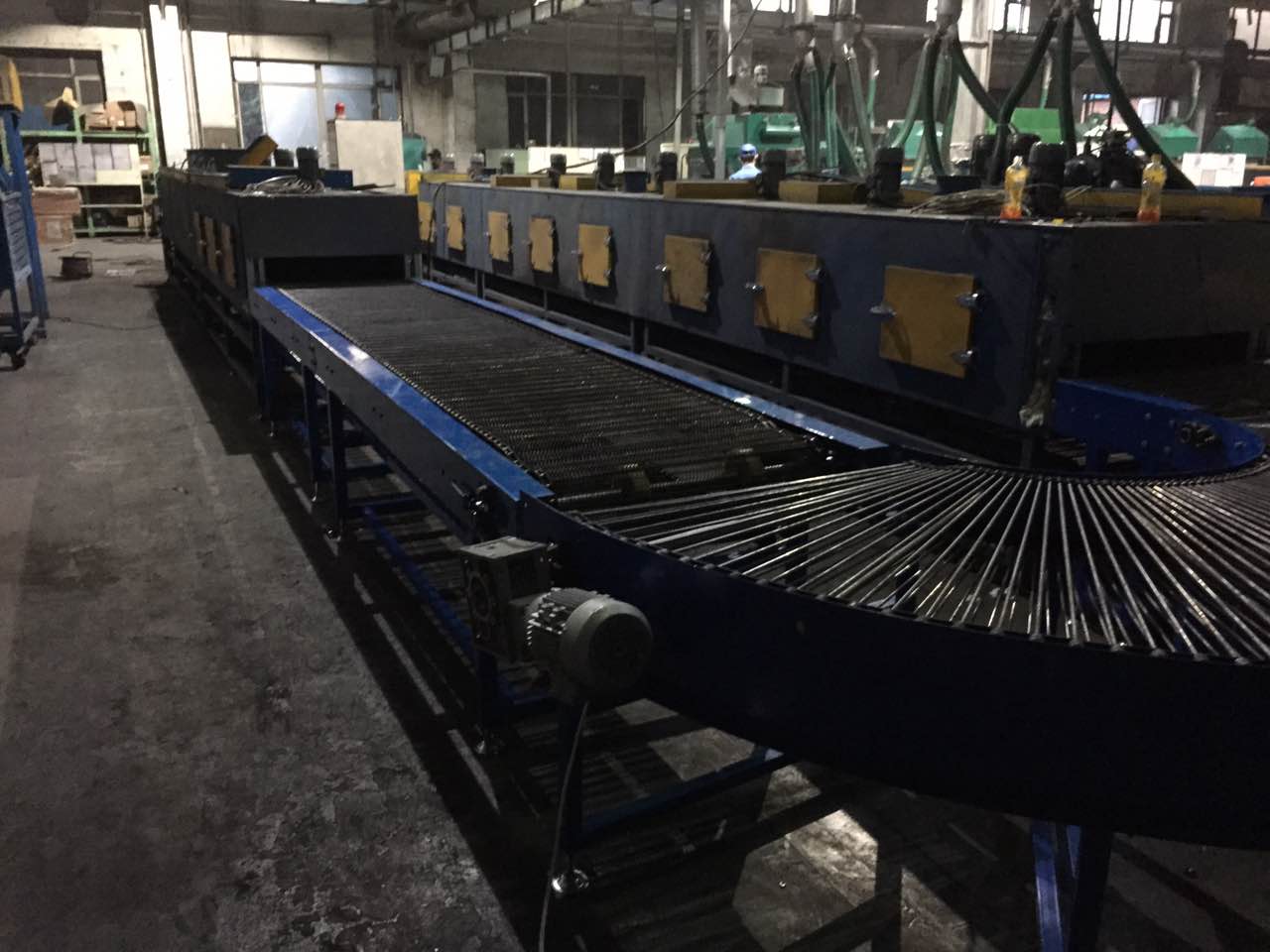 轉彎網(wǎng)鏈線